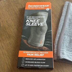 Incrediwear Knee Sleeve Size XXXL. Never Worn. I bought the wrong size.